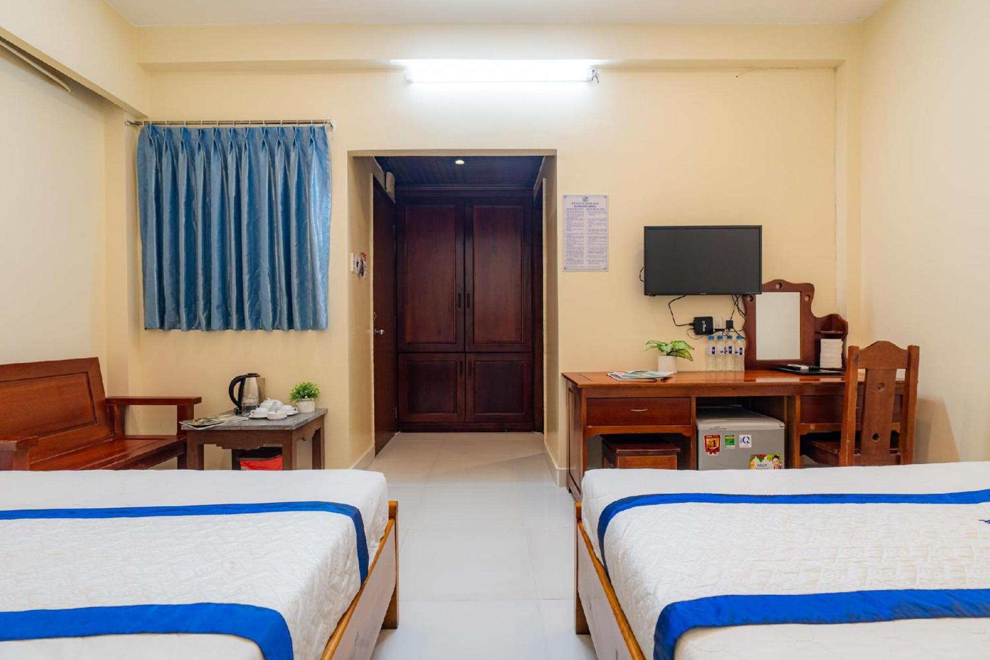 Khach San Hanh Long Ho Chi Minh City Exterior photo